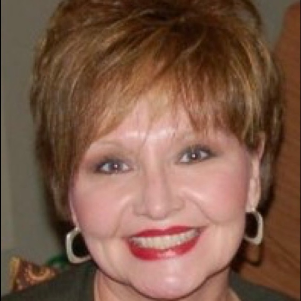 Meet your Posher, Debbie